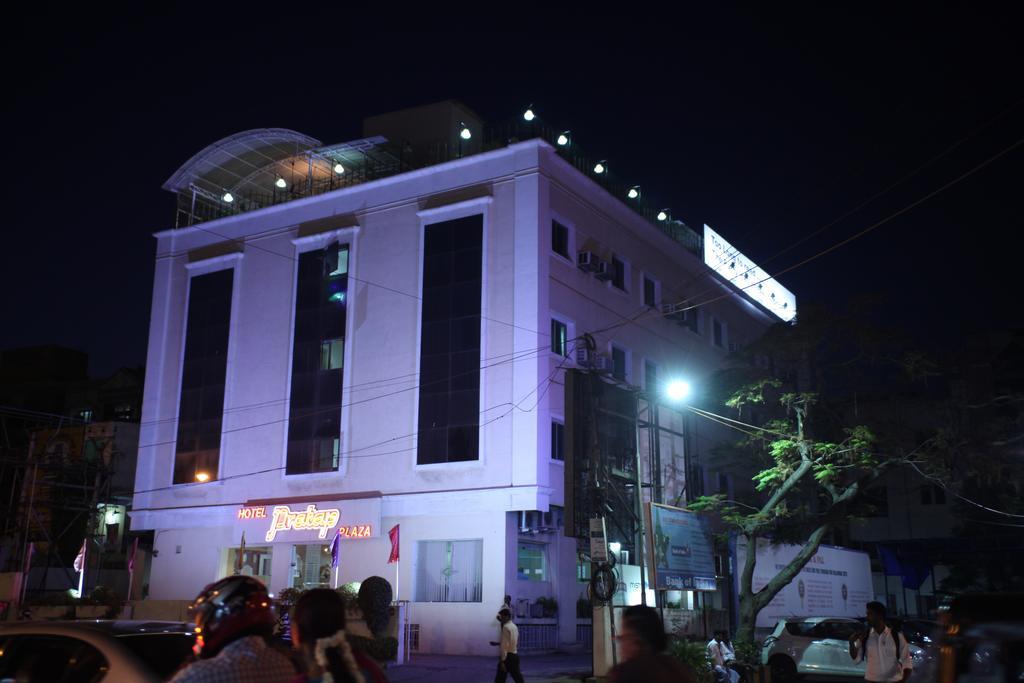 Hotel Sooriya Residency Ченнаи Экстерьер фото