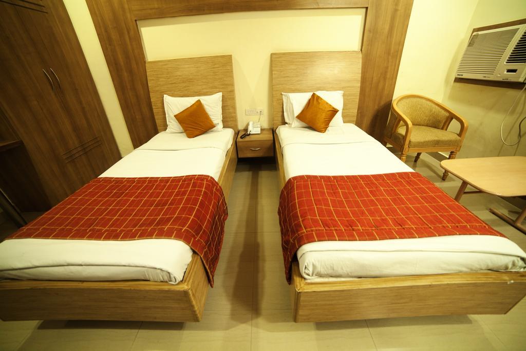 Hotel Sooriya Residency Ченнаи Номер фото